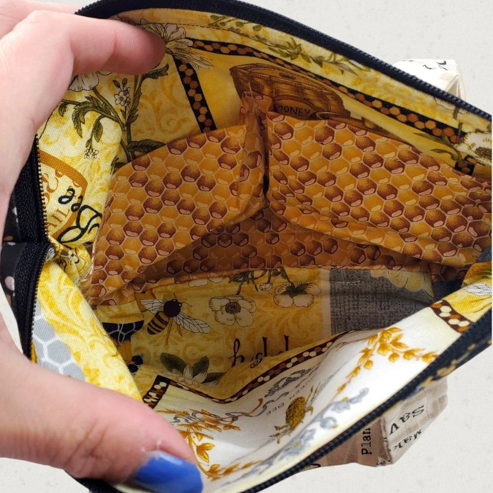 Handmade Quilted Honeybee Floral Fabric Zipper Pouch Small Handbag Black Yellow